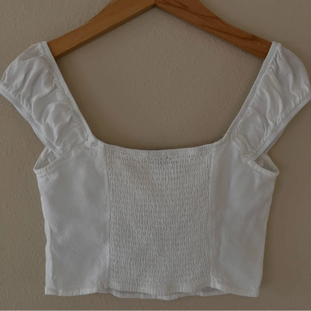 Wild Fable Crop Top XS Cap Sleeve White Romantic‎ Coquette Milkmaid - Picture 3 of 7